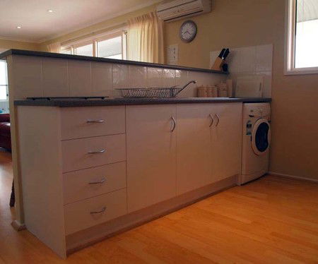 Christies Cottage - Accommodation Redcliffe 2