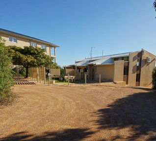 Sea Air-a Siesta 5 - Accommodation Redcliffe 1