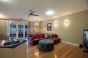 Domain Apartments - Accommodation Redcliffe 2
