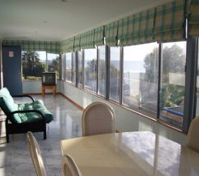 Gulf Vista - Accommodation Redcliffe 3