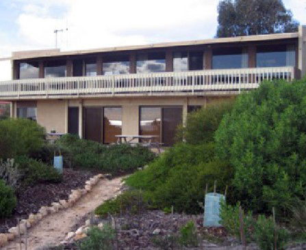 Moonta Bay Beach Villas - Accommodation Redcliffe 1