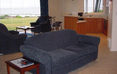 Moonta Bay Escape - Accommodation Redcliffe 3