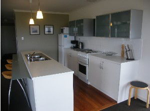 Coorong Waterfront Retreat - Accommodation Redcliffe 2
