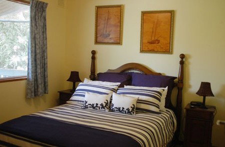 The Liteva Beach House - Accommodation Redcliffe 5