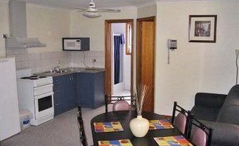 Port Vincent Holiday Cabins And Apartments - Accommodation Redcliffe 1