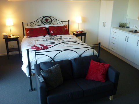 Cleggett Wines - Accommodation Redcliffe 2