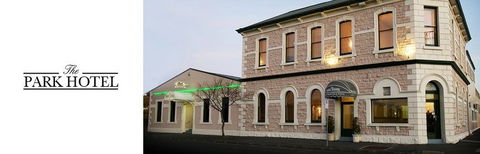 Park Hotel - Accommodation Redcliffe 4