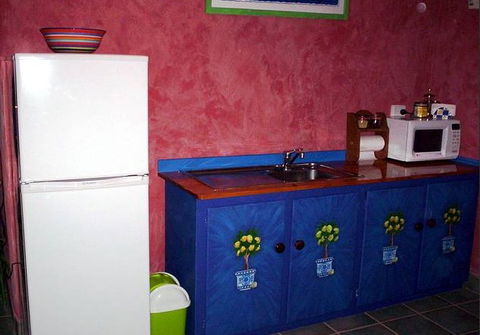Villa Martini - Accommodation Redcliffe 6