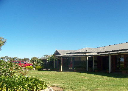 Marandoo Estate Homestead - Accommodation Redcliffe 2