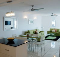 Vision Cairns Esplanade - Accommodation Redcliffe