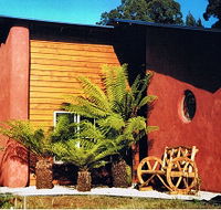 Whispering Spirit Holiday Cottages and Miniature Pony Stud - Accommodation Redcliffe
