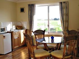 Taras Richmond Farmstay - Accommodation Redcliffe 0