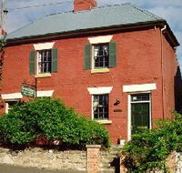 Warwick Cottages - Accommodation Redcliffe