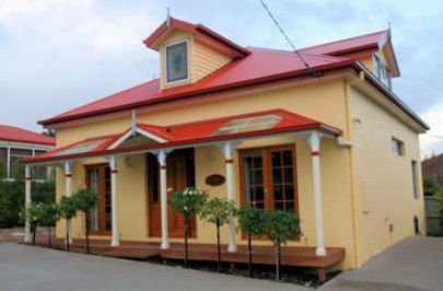 Quayside Cottages - Accommodation Redcliffe 3