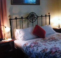 Richmond Cottages - Accommodation Redcliffe 2
