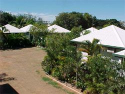 Gee Dees Family Cabins - Accommodation Redcliffe 0