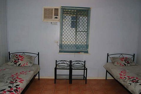 Cairns Sharehouse - Accommodation Redcliffe 0