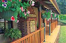 Curtain Fig Motel - Accommodation Redcliffe 0