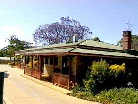 Curtain Fig Motel - Accommodation Redcliffe 3