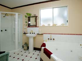 Black Snake QLD Accommodation Redcliffe