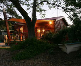 Ballarat Cottages - Accommodation Redcliffe 0