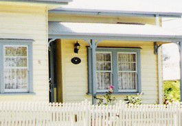 Rose Cottage Bed & Breakfast - Accommodation Redcliffe 0