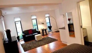 Sixty Three On Lucan - Accommodation Redcliffe 1