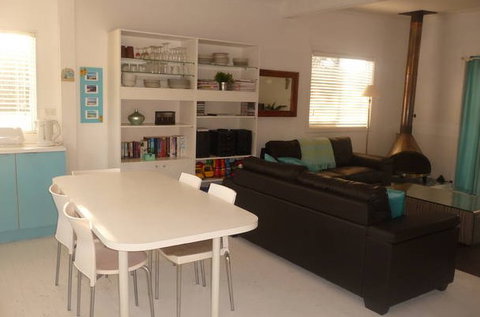Aqua - My Island Home - Accommodation Redcliffe 3