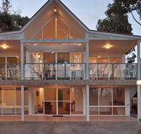 Lochani on the Bay - Accommodation Redcliffe
