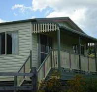 Halls Country Cottages - Accommodation Redcliffe