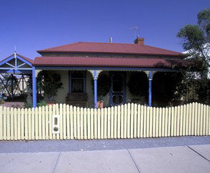Molto Bella Holiday Units - Accommodation Redcliffe 1