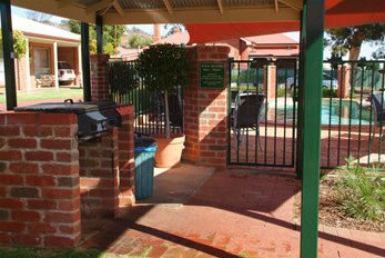 Tarrawingee Holiday Unit - Accommodation Redcliffe 2