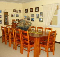 Bokhara Hutz - Accommodation Redcliffe
