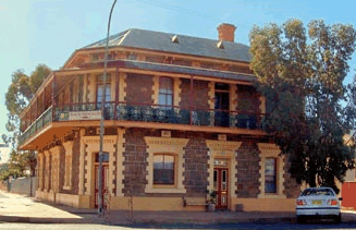 Duke Of Cornwall Inn - Accommodation Redcliffe 0