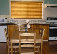 Acacia Cottage - Accommodation Redcliffe