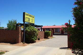 Daydream Motel - Accommodation Redcliffe 0