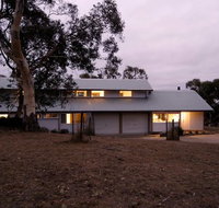 Silvertop Snowy Mountains Retreat - Accommodation Redcliffe