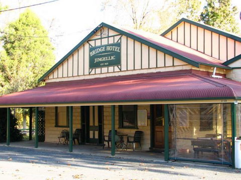 Bridge Hotel At Jingellic - Accommodation Redcliffe 0