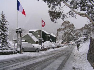 Kasees Apartments And Mountain Lodge - Accommodation Redcliffe 0