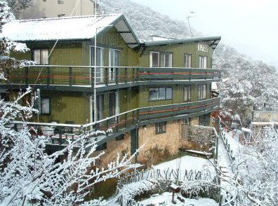 Kasees Apartments And Mountain Lodge - Accommodation Redcliffe 1