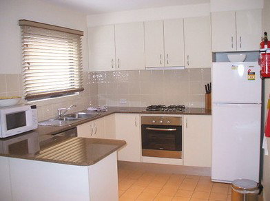 Snowbound Chalets - Accommodation Redcliffe 4