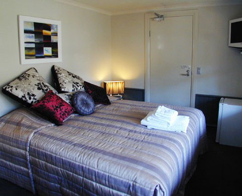 Pure Chalet - Accommodation Redcliffe 1