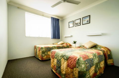 Coffs Harbour Holiday Apartments - Accommodation Redcliffe 2