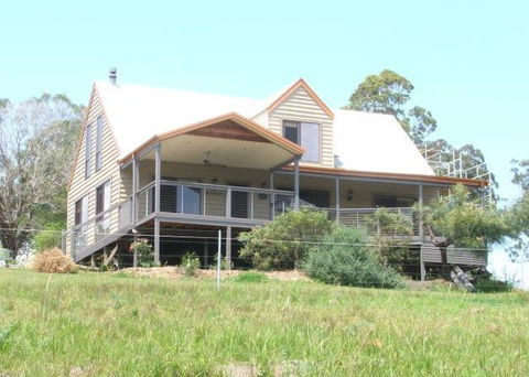 Clarendon Forest Retreat - Accommodation Redcliffe 5