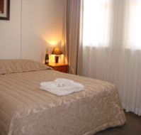 New Criterion - Accommodation Redcliffe