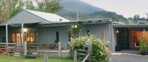 Barrington Village Retreat Bed And Breakfast - Accommodation Redcliffe 0