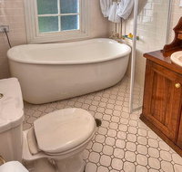 Bridal Falls Cottage - Accommodation Redcliffe