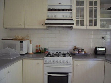 Chimney Cottage - Accommodation Redcliffe 0