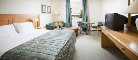 BreakFree Bankstown International - Accommodation Redcliffe 2
