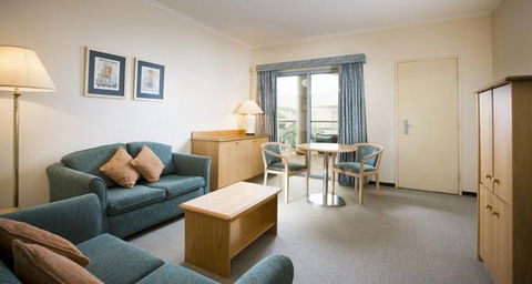 BreakFree Bankstown International - Accommodation Redcliffe 3